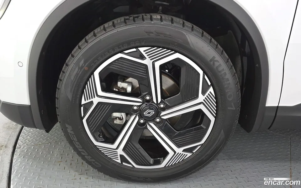 Renault Samsung QM6 2.0 LPe RE 2WD 2024 — миниатюра 5