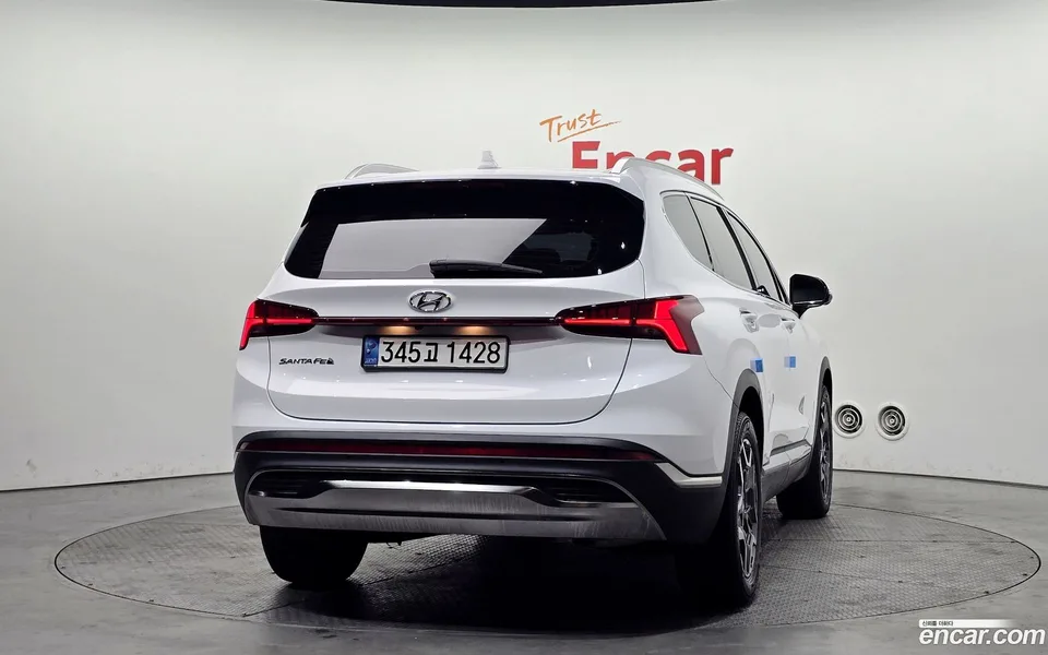 Hyundai Santa Fe HEV 1.6 2WD 2022 — миниатюра 4