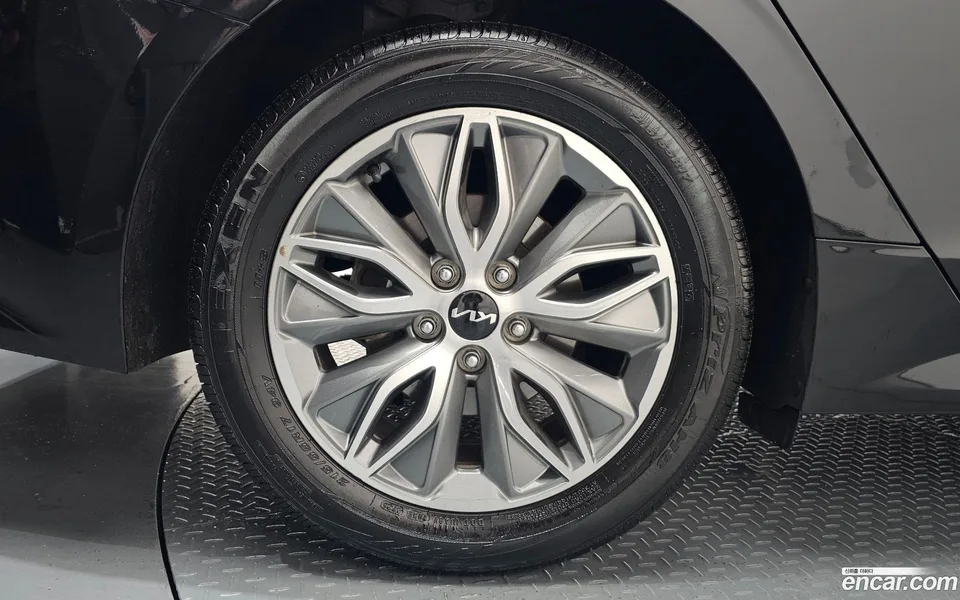 Kia K5 Hybrid 2022 — миниатюра 5