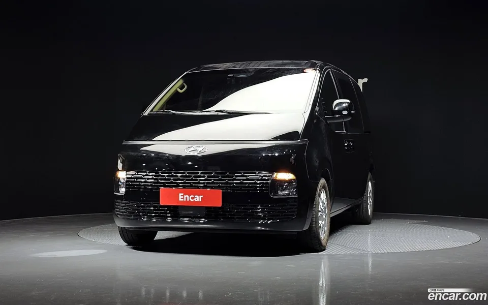 Hyundai Staria 5 2023 — миниатюра 3
