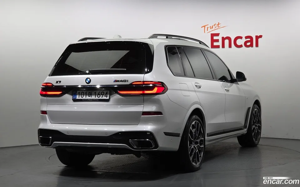 BMW X7 xDrive 40i M 7 2025 — миниатюра 2
