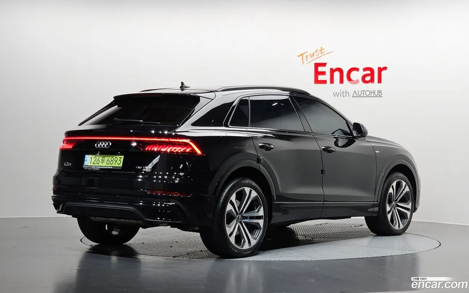 Audi Q8 (4M) 55 TFSI 2023 — миниатюра 2