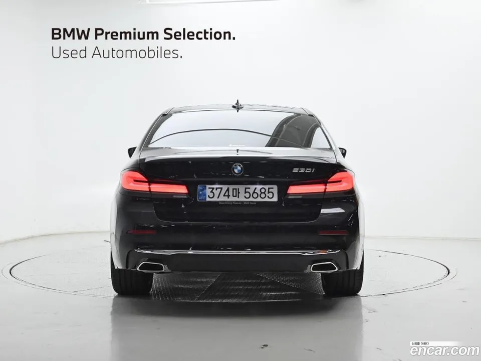 BMW 5 Series 530i 2022 — миниатюра 4