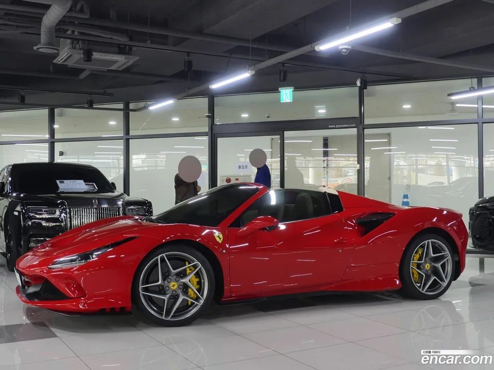 Ferrari F8 Spider 3.9 V8 2023 — миниатюра 2