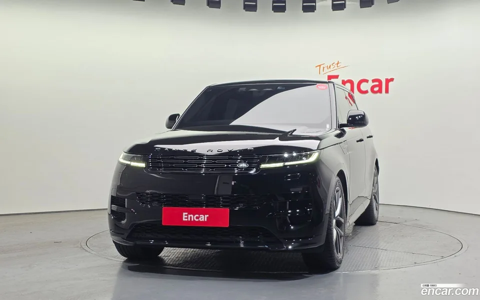Land Rover Range Rover Sport P550E HSE 2025 — миниатюра 3
