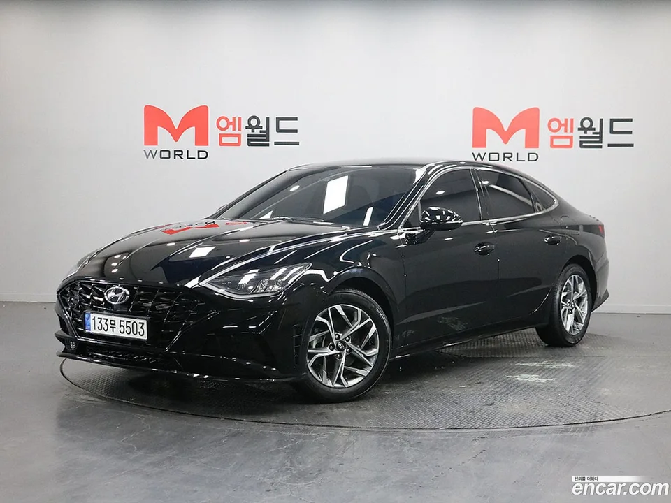 Hyundai Sonata 2.0 2022 — фото 1, купить с доставкой в Москву