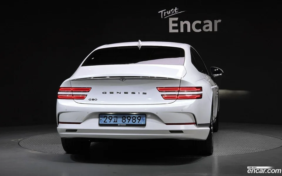 Genesis Electrified G80 e-AWD 2022 — миниатюра 4