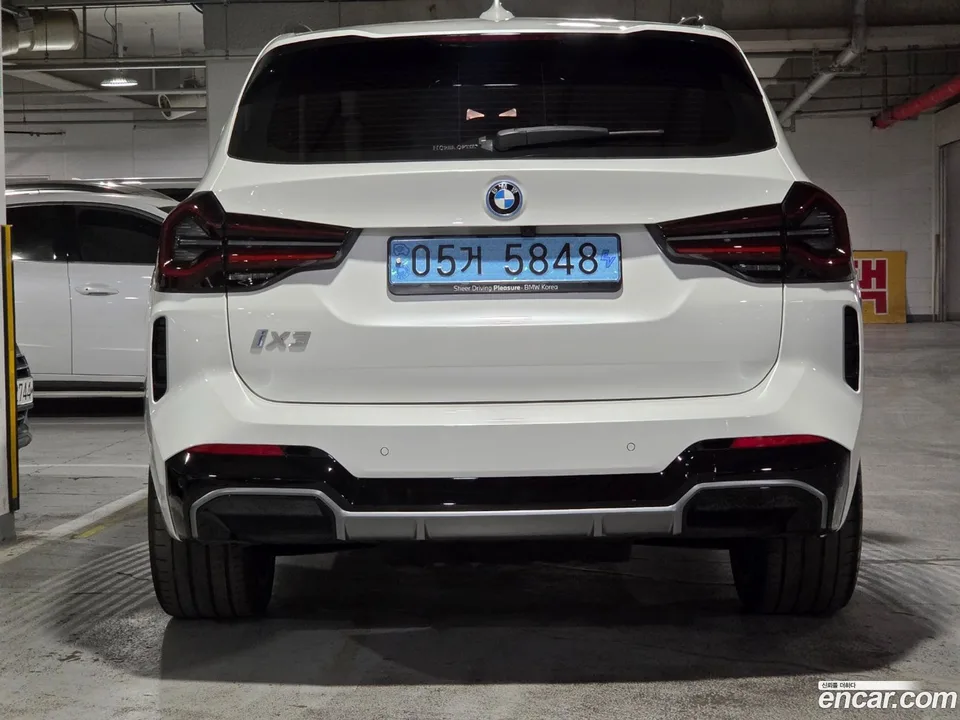 BMW iX3 M 2023 — миниатюра 4