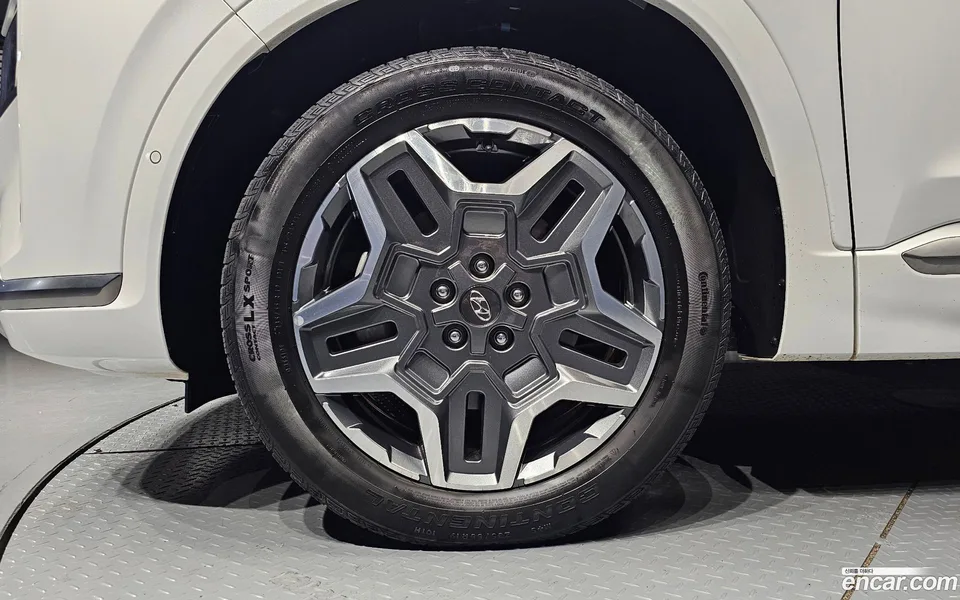 Hyundai SantaFe HEV 1.6 2WD 2023 — миниатюра 5