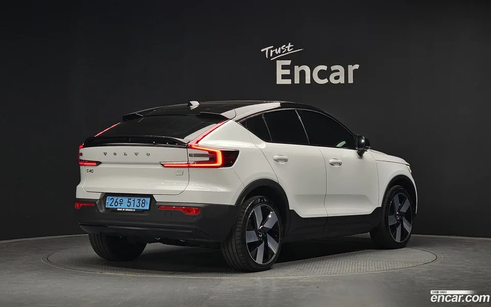 Volvo C40 Recharge 2022 — миниатюра 2