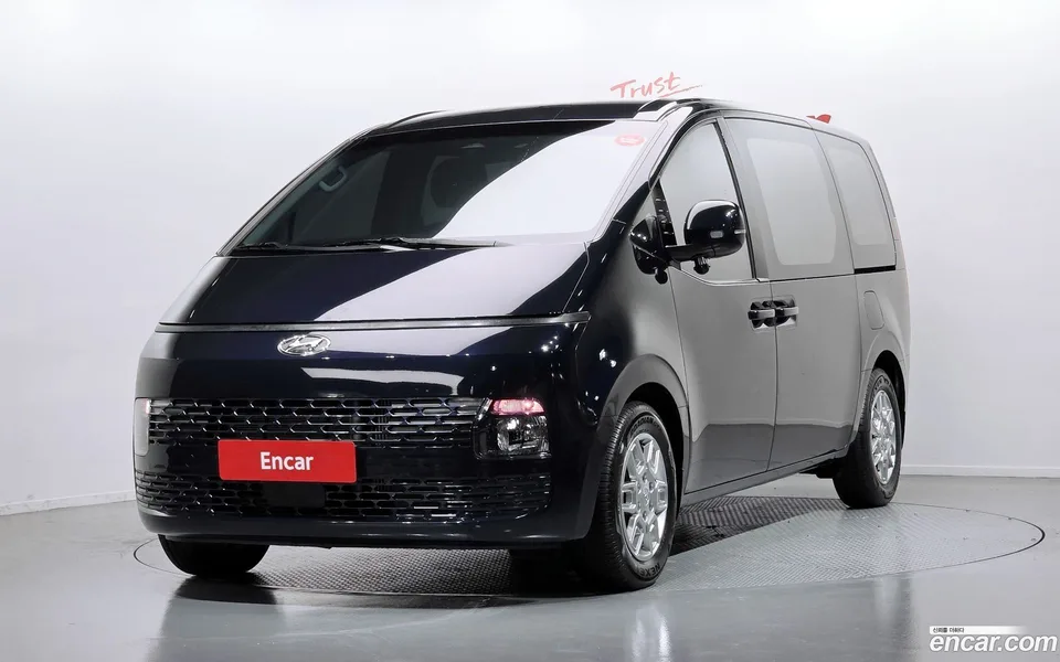 Hyundai Staria 4WD 9 2024 — фото 1, купить с доставкой в Москву
