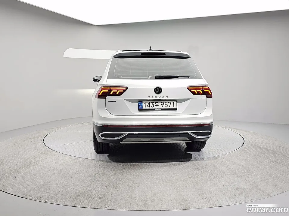 Volkswagen Tiguan Allspace 2.0 TSI 2022 — миниатюра 4