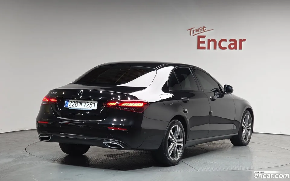 Mercedes-Benz E-Class E250 2023 — миниатюра 2