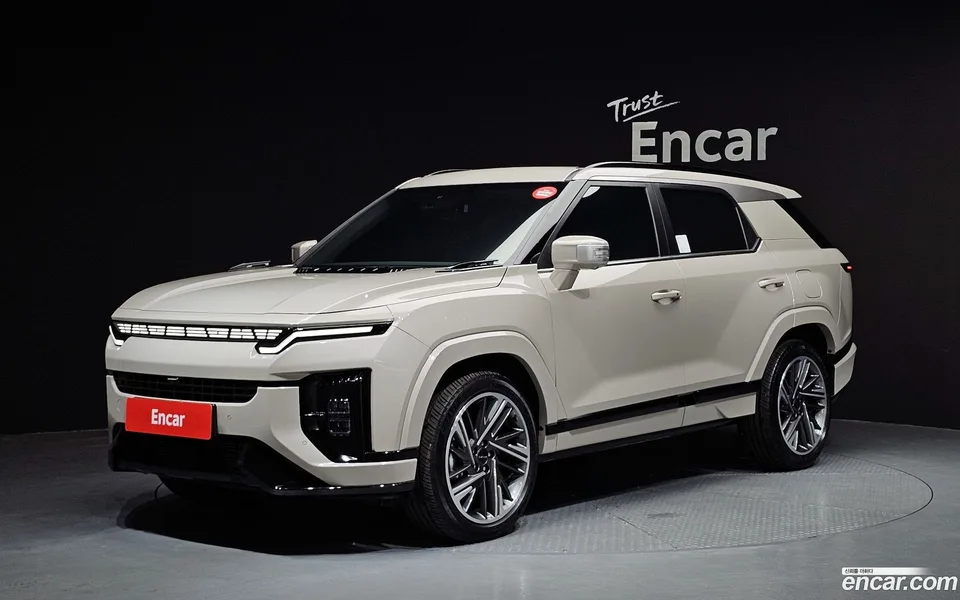 KG Mobility Actyon 1.5 2WD 2024 — фото 1, купить с доставкой в Москву