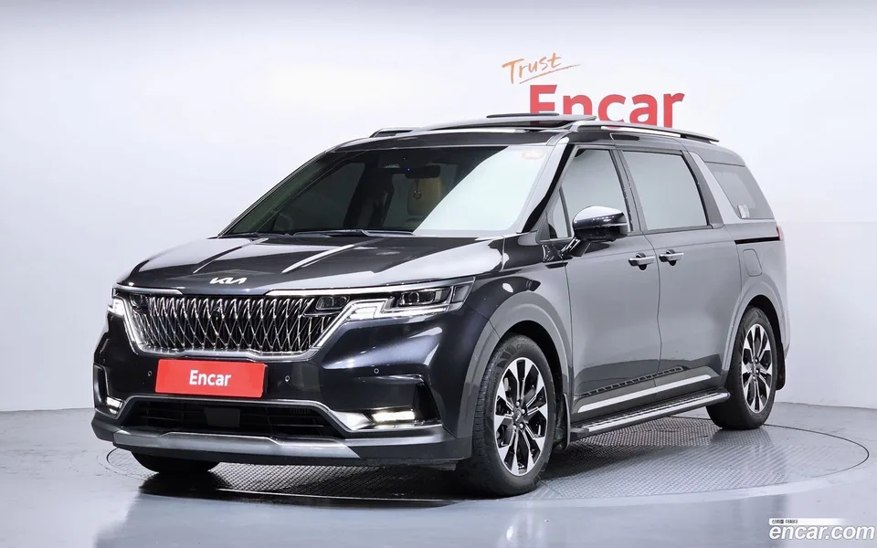 Kia Carnival 9 2023 — фото 1, купить с доставкой в Москву