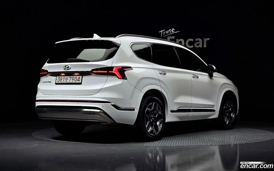 Hyundai Santa Fe HEV 1.6 2WD 2023 — миниатюра 2