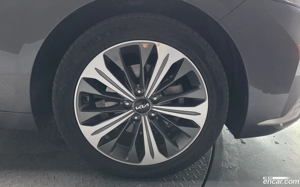 Kia K8 Hybrid 2022 — миниатюра 5
