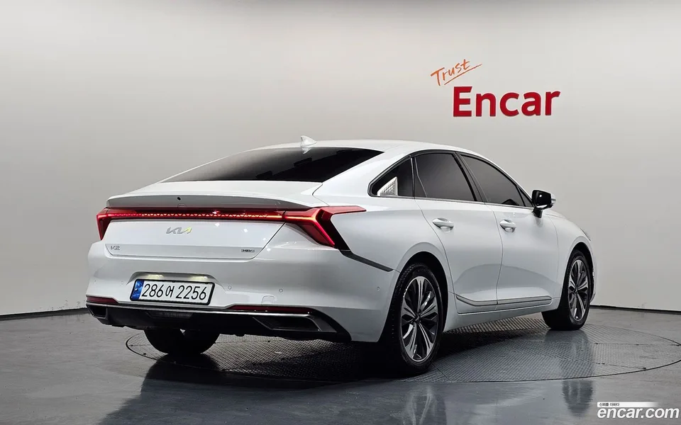 Kia K8 Hybrid 2023 — миниатюра 2
