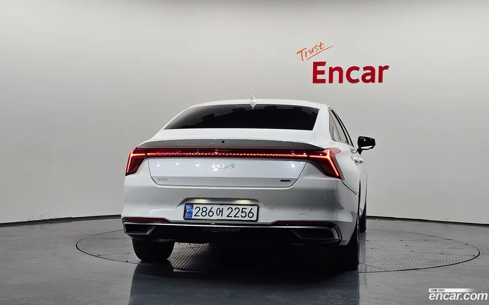 Kia K8 Hybrid 2023 — миниатюра 4