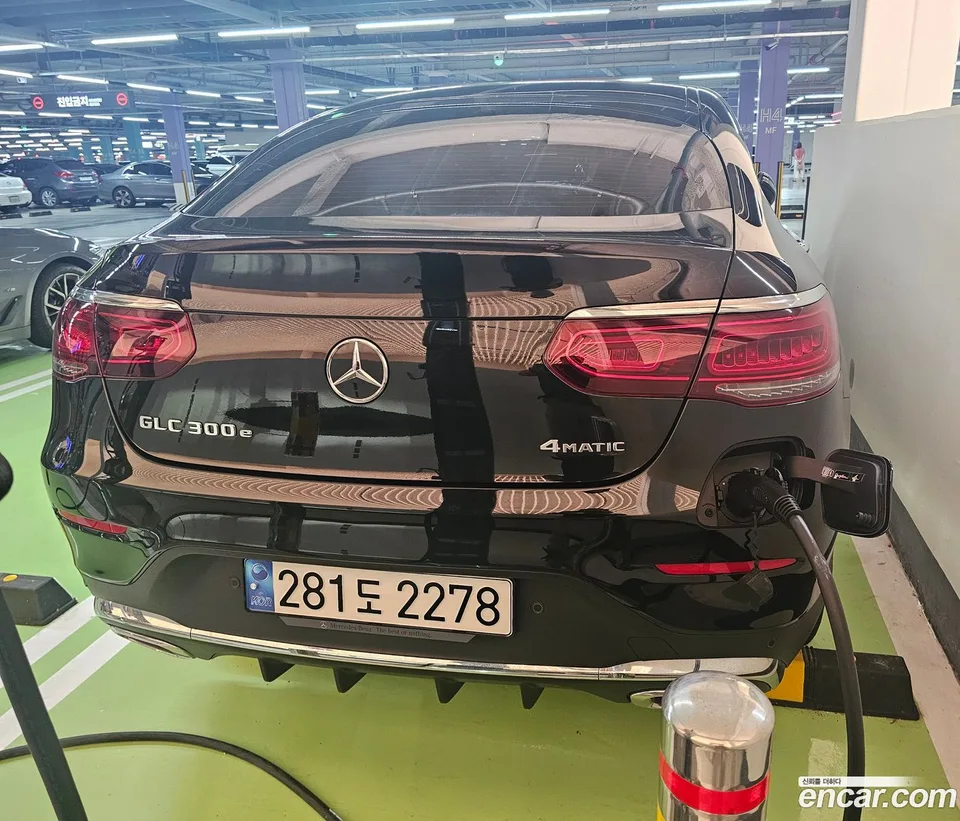 Mercedes-Benz GLC-Class GLC300e 4MATIC 2023 — миниатюра 2