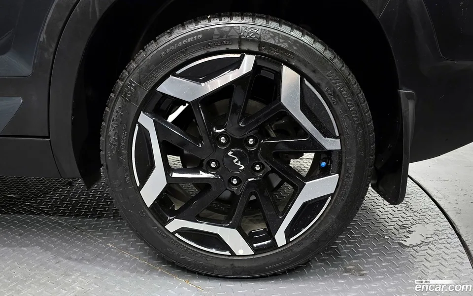 Kia Seltos 1.6 2WD 2024 — миниатюра 5