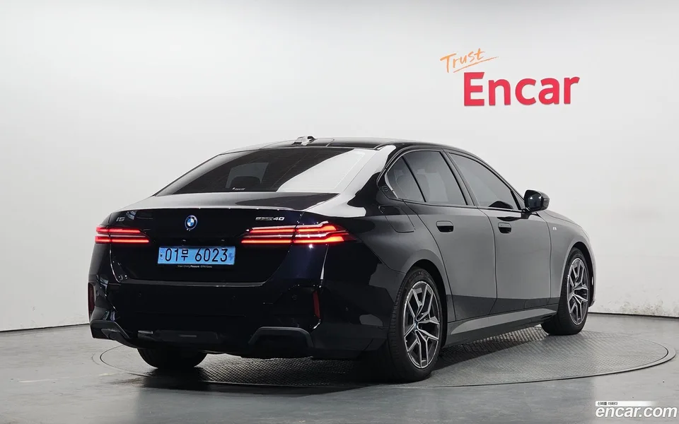 BMW i5 eDrive 40 M 2025 — миниатюра 2