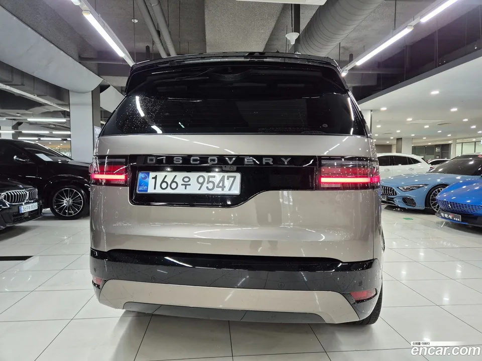 Land Rover Discovery D350 HSE 2025 — миниатюра 4