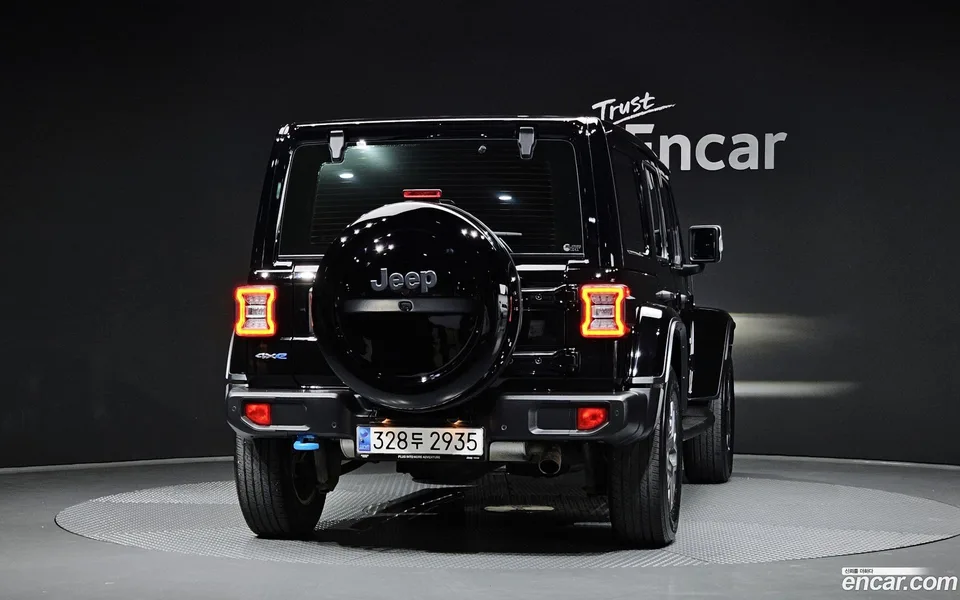 Jeep Wrangler 2.0 4 4xe 2022 — миниатюра 4