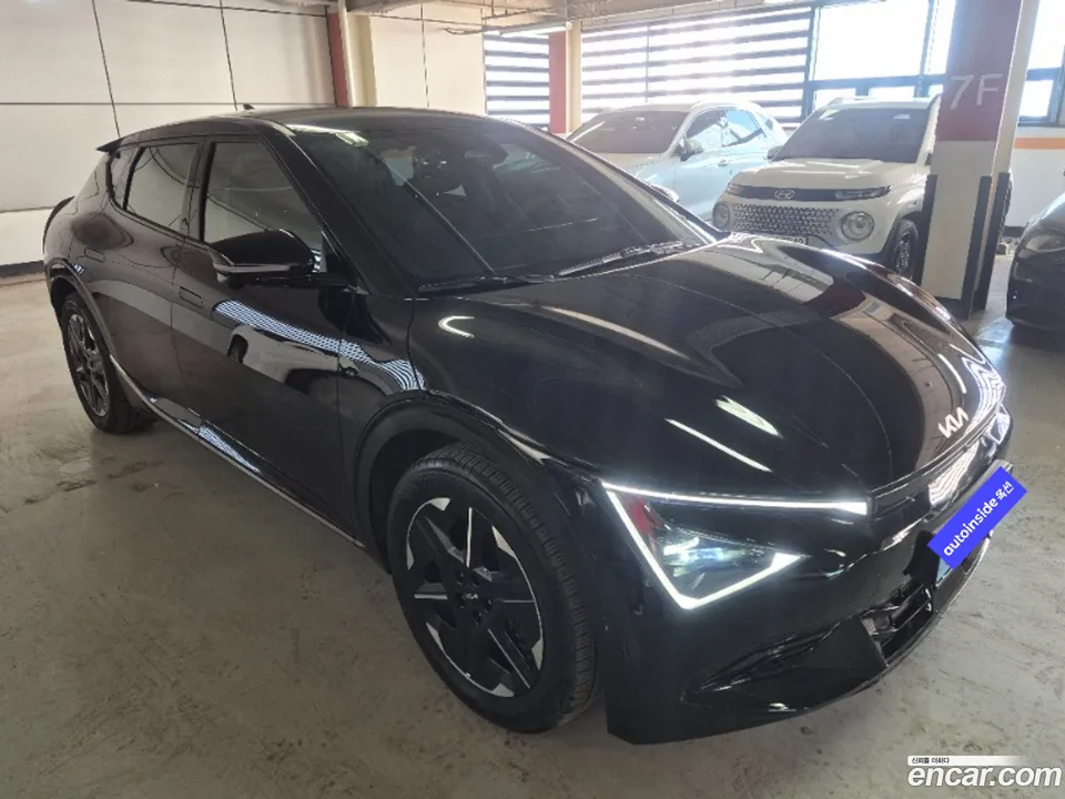 Kia EV6 2024 — миниатюра 2