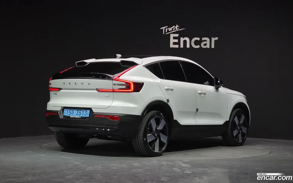 Volvo C40 Recharge 2022 — миниатюра 2
