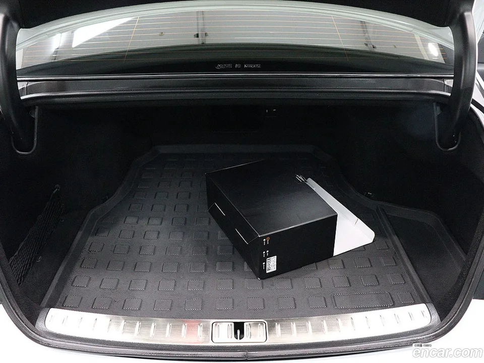Genesis G90 3.5 AWD 2025 — миниатюра 5
