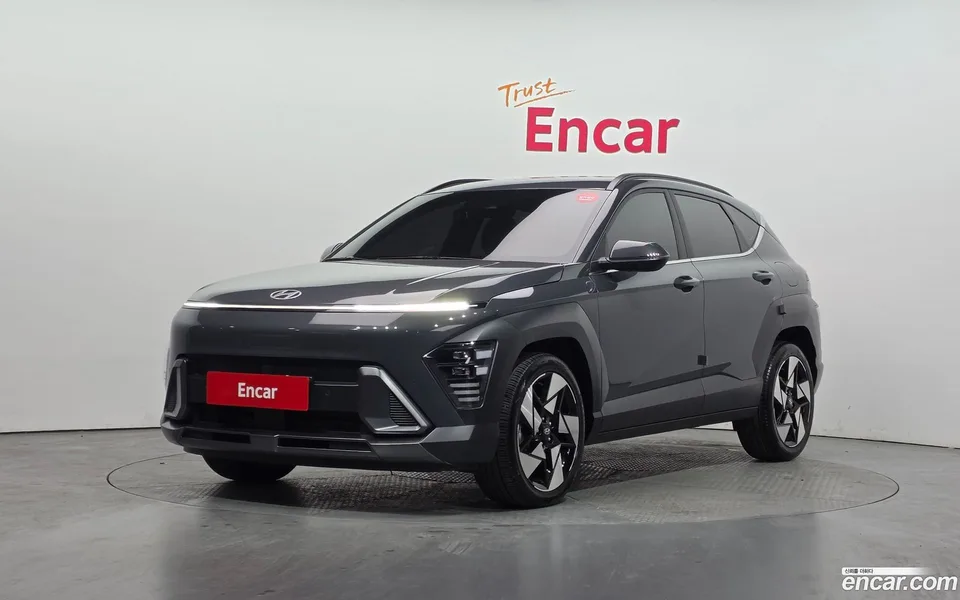 Hyundai Kona 1.6 2WD 2023 — фото 1, купить с доставкой в Москву