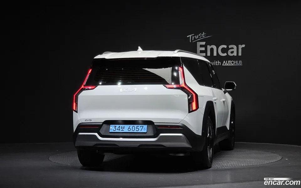 Kia EV9 2WD 2025 — миниатюра 4