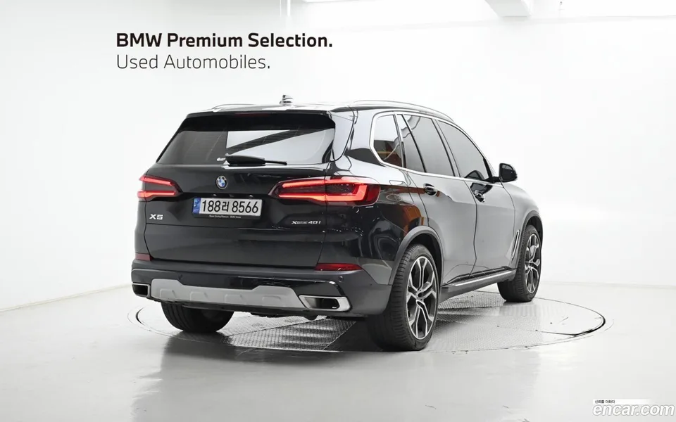 BMW X5 xDrive 40i xLine 2023 — миниатюра 2