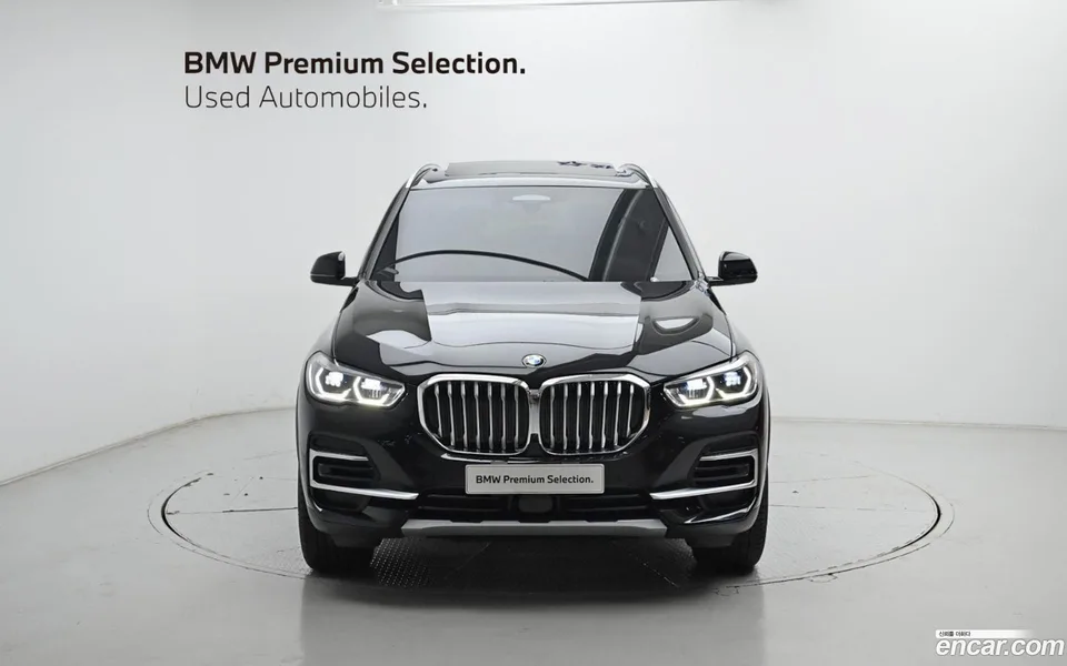 BMW X5 xDrive 40i xLine 2023 — миниатюра 3