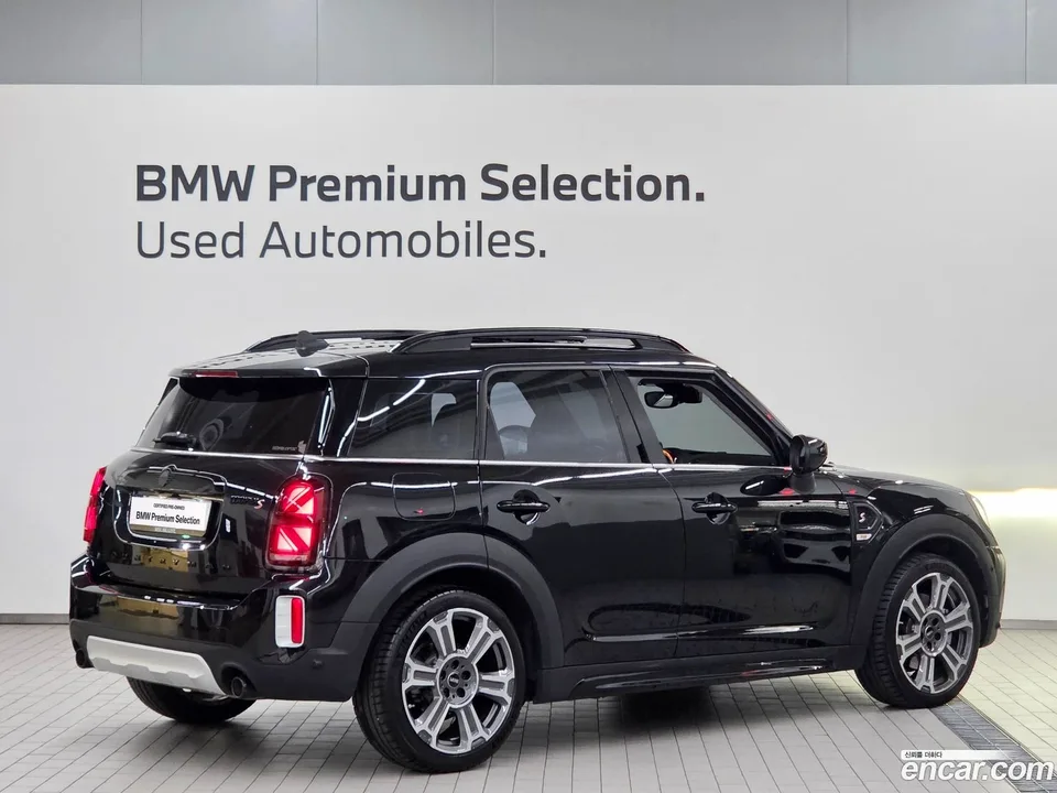 MINI Cooper S Countryman ALL4 2023 — миниатюра 2