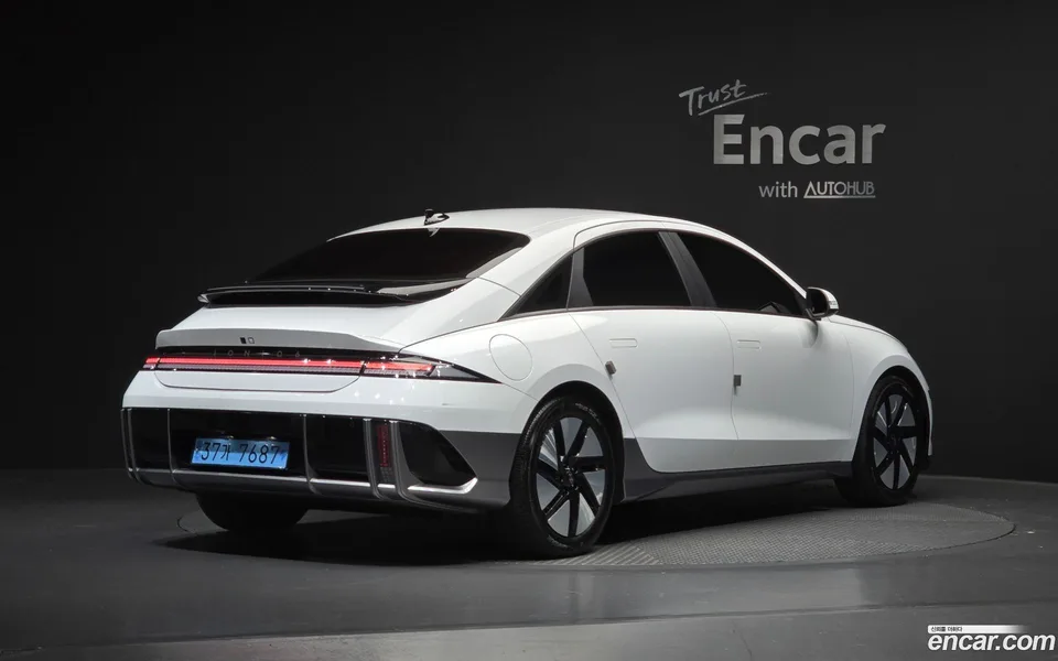 Hyundai Ioniq 6 2022 — миниатюра 2