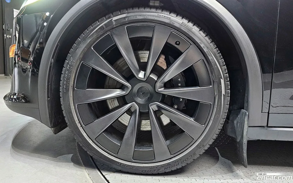 Tesla Model X AWD 2023 — миниатюра 5