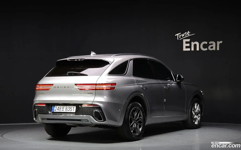 Genesis GV70 2.5T AWD 2022 — миниатюра 2