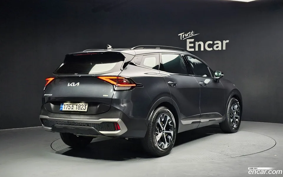 Kia Sportage Hybrid 2WD 2022 — миниатюра 2