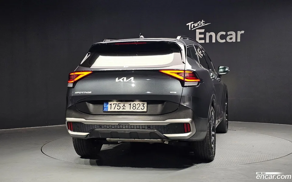 Kia Sportage Hybrid 2WD 2022 — миниатюра 4