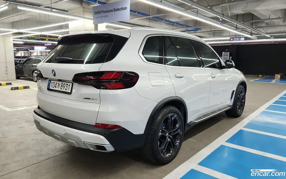 BMW X5 xDrive 40i xLine 2024 — миниатюра 2