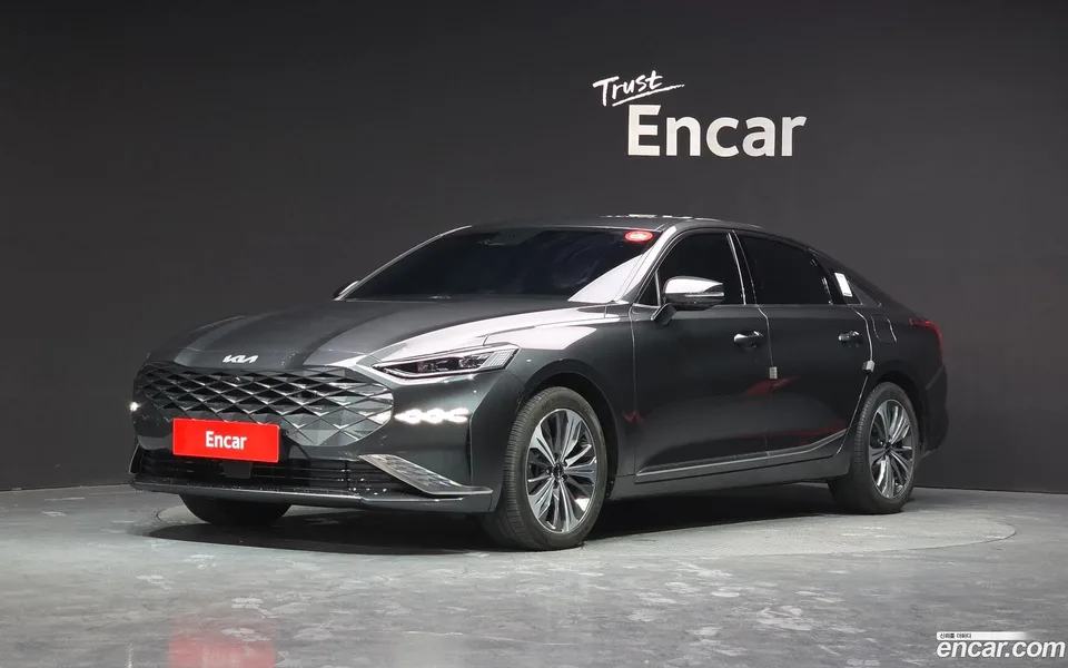 Kia K8 Hybrid 2022 — фото 1, купить с доставкой в Москву