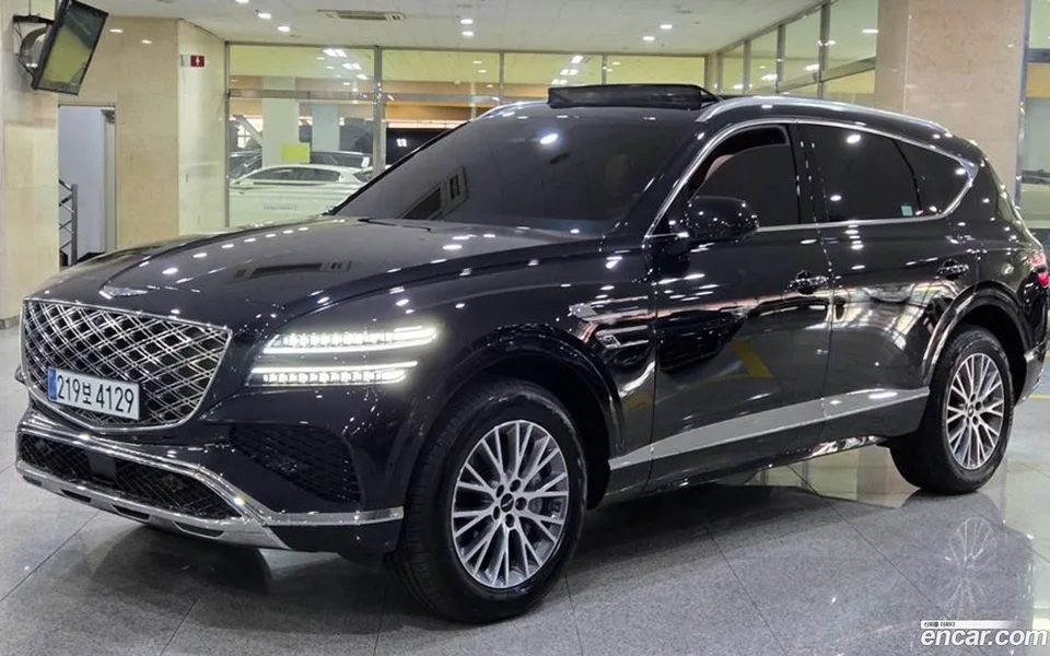 Genesis GV80 2.5T AWD 2025 — фото 1, купить с доставкой в Москву