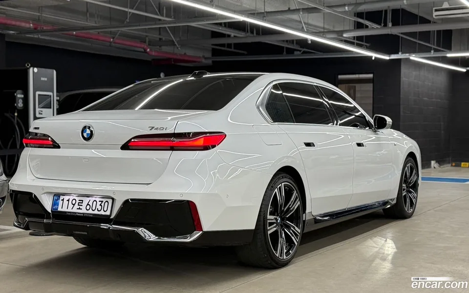 BMW 7 Series 740i xDrive M 2025 — миниатюра 2