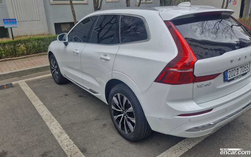 Volvo XC60 B5 2025 — миниатюра 2