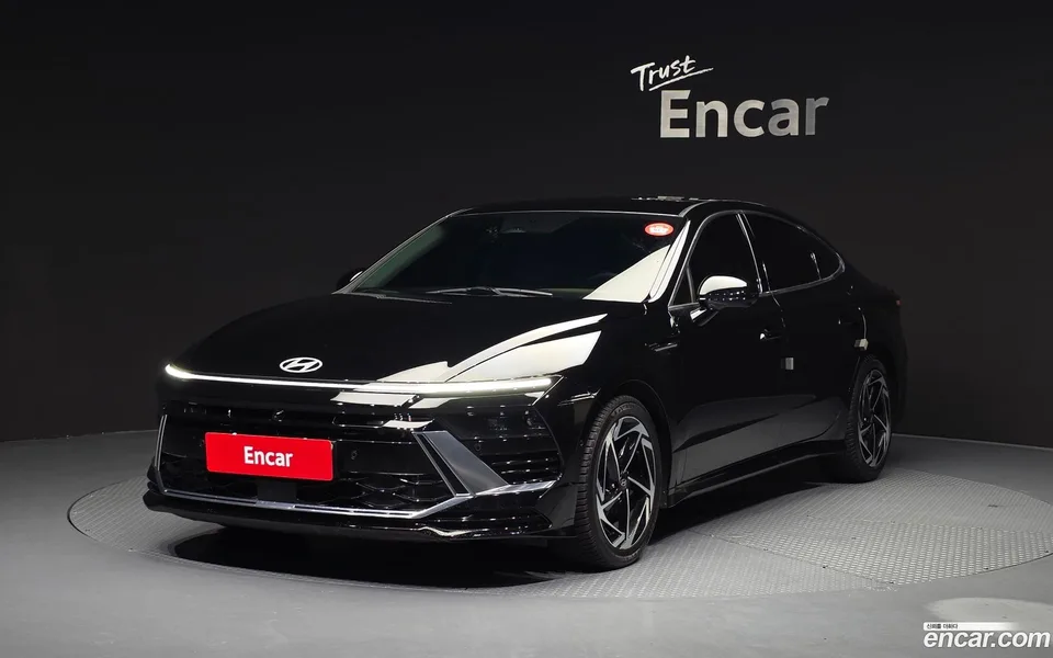 Hyundai Sonata The Edge Hybrid 2023 — фото 1, купить с доставкой в Москву