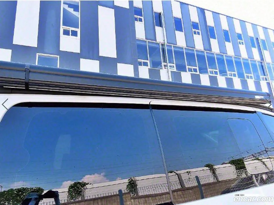 Hyundai Staria 4WD 2023 — миниатюра 5