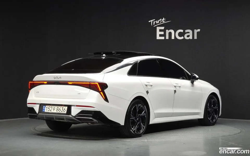 Kia K5 Hybrid 2024 — миниатюра 2