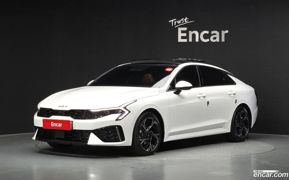 Kia K5 Hybrid 2024 — фото 1, купить с доставкой в Москву
